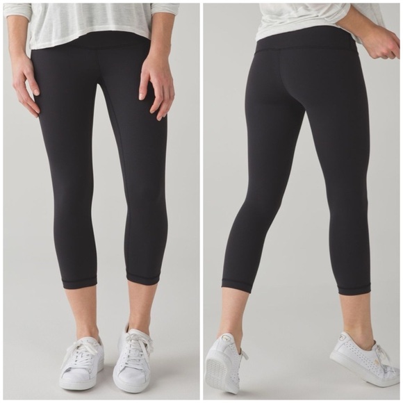 lululemon athletica Pants - Lululemon Align Crop *21"- Black/ Size 4 (FLAWED)